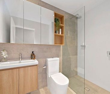 Two-Bedroom Apartment in Sutherland - Photo 6