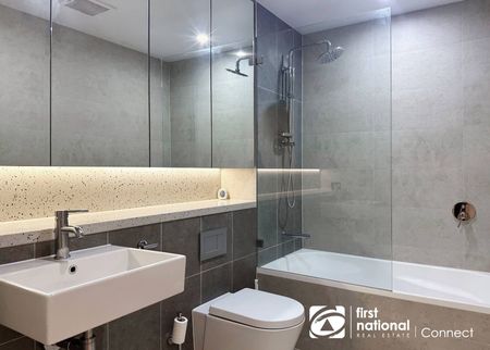 Luxury At Its Finest - Photo 3