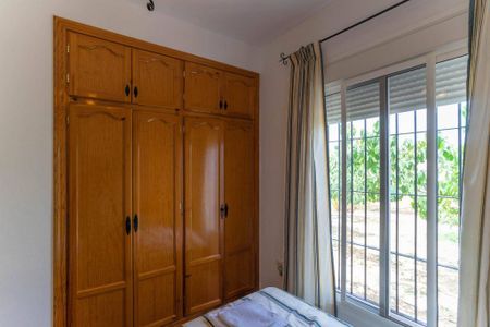 Luxury 4 room Detached House for rent in Alhaurín de la Torre, Spain - Photo 4