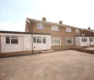 Blackwell Avenue, Guildford, Surrey, GU2 8LU - Photo 5