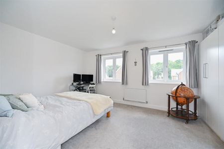 Squires Grove, Eastergate, PO20 3AY - Photo 4