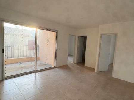 Location Appartement 3 pièces 51m² POURRIERES 83910 - Photo 4