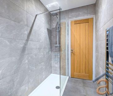 2 bedroom semi-detached house to rent - Photo 2