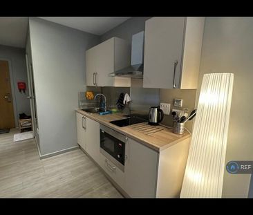 Studio to rent - Photo 5