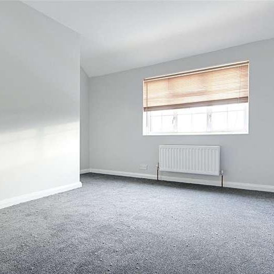 Croft Road, Enfield, EN3 - Photo 1