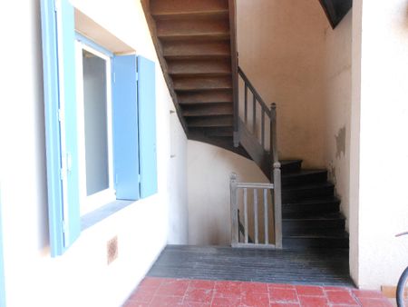 Location Appartement 2 pièces 56m² - Photo 2