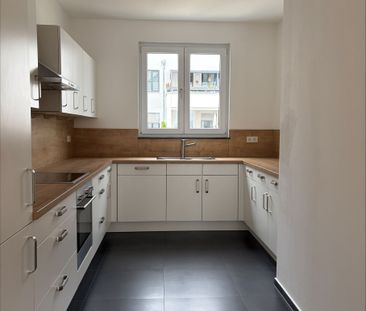 3-Zimmerwohnung mit zwei Balkonen, zwei Bädern und Einbauküche (EBK) - Photo 2