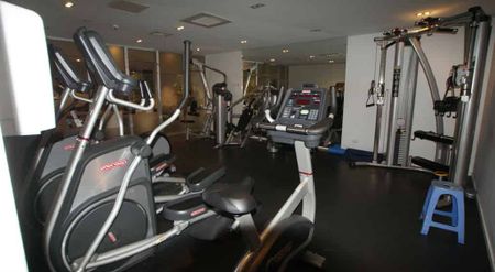 CITY CENTRE - Queens Residences Two bedroom apartment - Photo 4