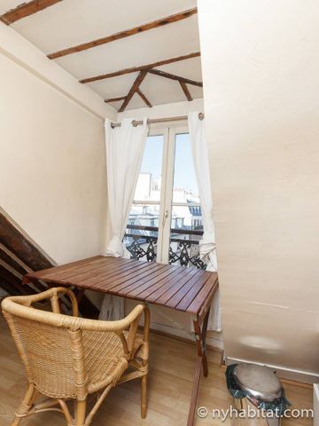 Logement à Paris, Location meublée - Photo 3