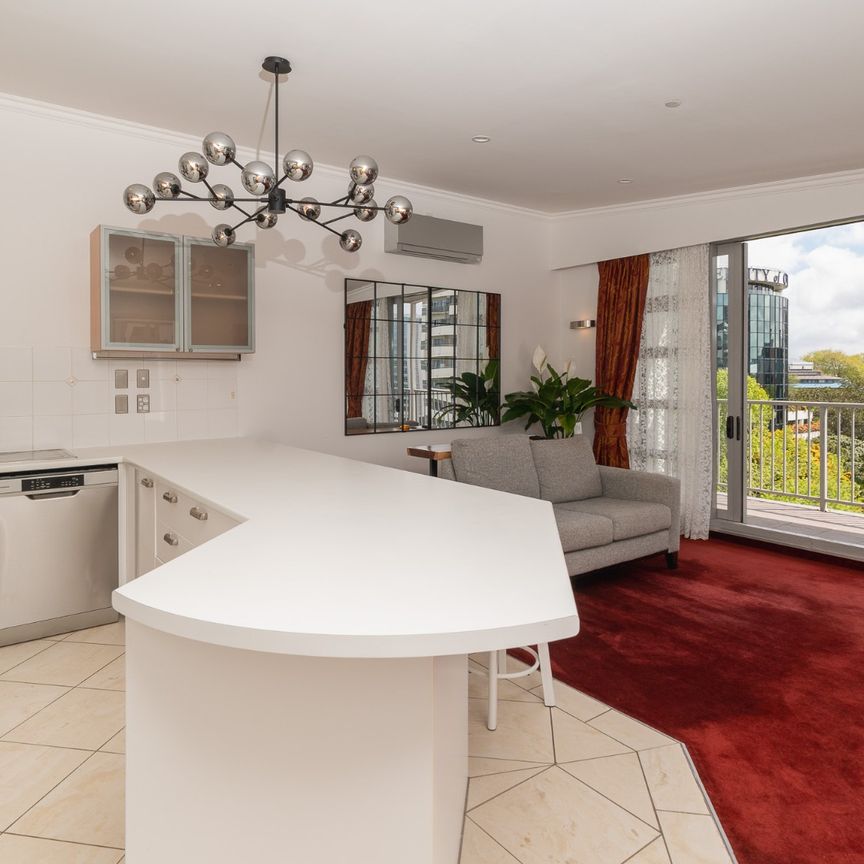 Penthouse Apartment - Photo 1