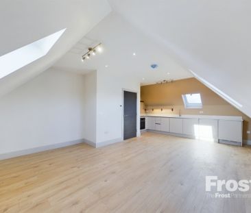 Chaucer Road, Ashford, Middlesex,TW15 - Photo 2