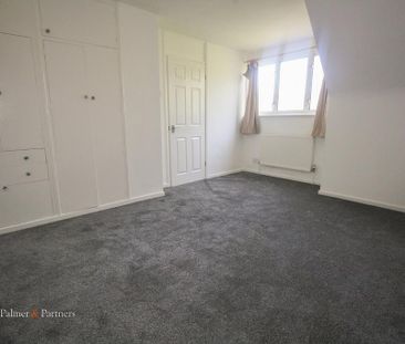 3 bedroom detached house to rent - Photo 3