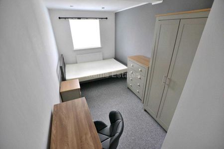 5 bedroom terraced house to rent - Photo 4