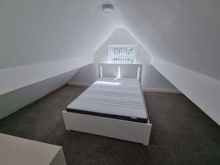 4 bedroom detached house to rent - Photo 5