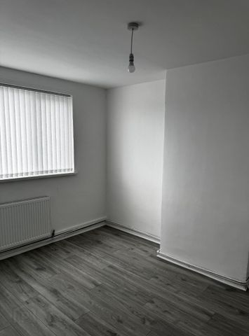 16 Princes Drive Newtownabbey, BT37 0AZ - Photo 5