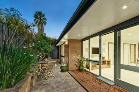 Glen Iris Leafy Street - Photo 5