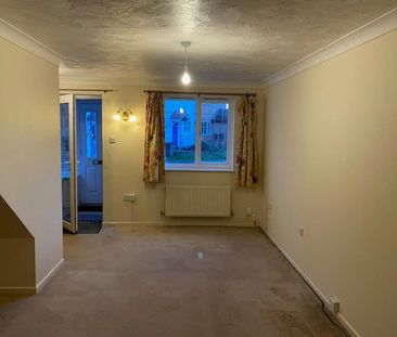 2 BED House To rent - Photo 1
