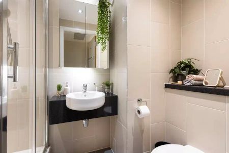 Extra Large Highest Double Ensuite - Photo 5