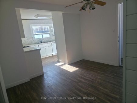 For Lease - 1327 Commerce Street, Pickering, Ontario - Photo 3