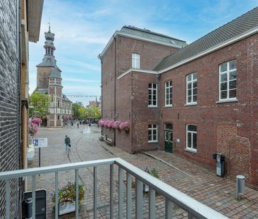 Volledig gerenoveerd twee-slaapkamerappartement in het centrum van ... - Photo 5