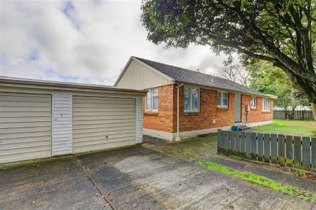 Three Bedroom Home in Saint Andrews - Photo 3