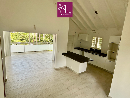 Location Maison 6 pièces 163m² PETIT BOURG 97170 - Photo 1