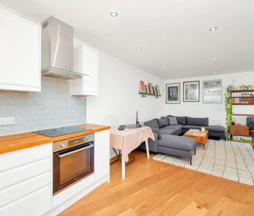 1 bedroom Flat To Let Total Size: 577 SQ FT - Photo 5