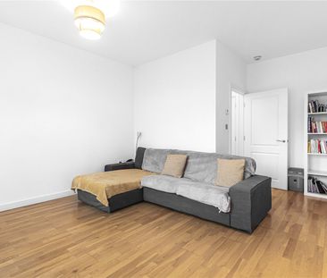 East Arbour Street, Stepney Green, London, E1 0EP - Photo 2