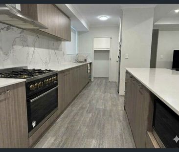 Near-New Family Home with Modern Comfort - Photo 5