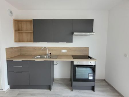 Location Appartement 2 pièces 41m² VALENCIENNES 59300 - Photo 3