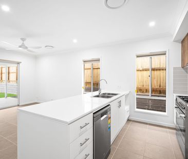 Brand New Home with Two Separate Living Areas & Ducted Airconditioning - Photo 4