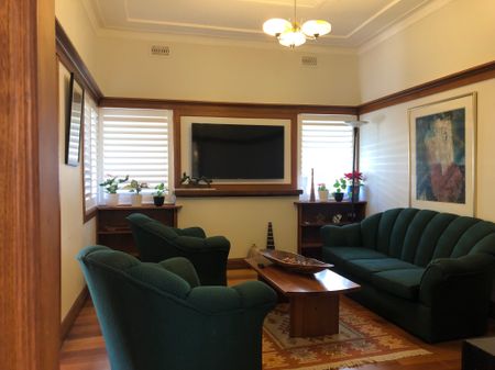 West Footscray - Photo 2