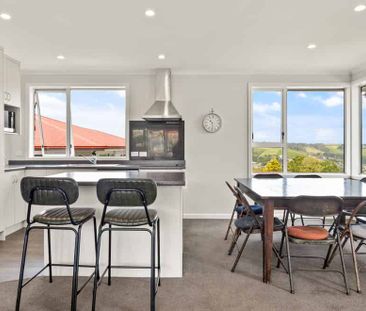 A home of elegance, ease and true tranqulity - Photo 1