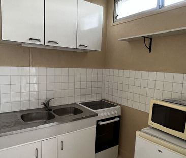 Location Appartement 1 pièce 27m² - Photo 2