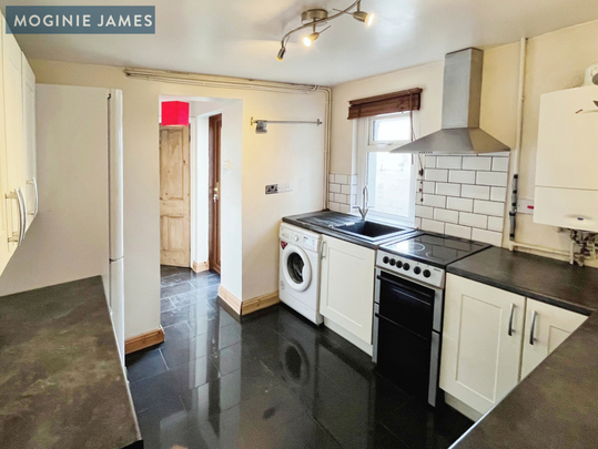 4 bedroom house to rent - Photo 1