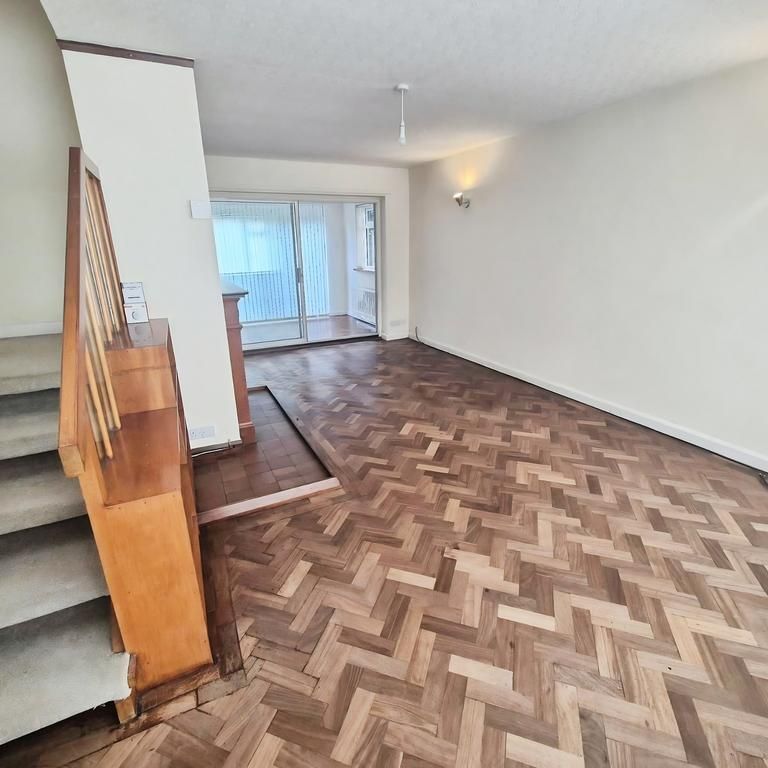 3 bedroom detached house to rent - Photo 1