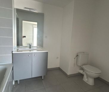 Location Appartement 2 pièces 42m² ST JEAN DE VEDAS 34430 - Photo 1