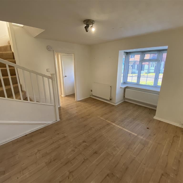 Thistle Close, Hemel Hempstead - Photo 1