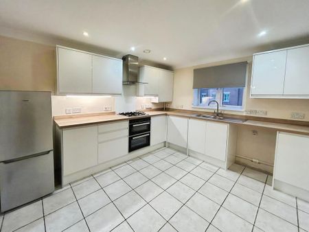 2 bedroom flat to rent - Photo 5