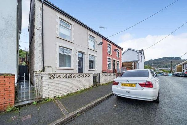 Ely Street, Tonypandy, CF40 - Photo 1