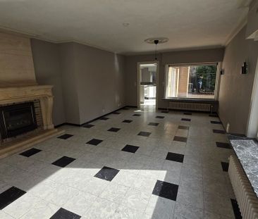 Huis te huur in Torhout voor € 1.400 met 5 slaapkamers - Photo 1