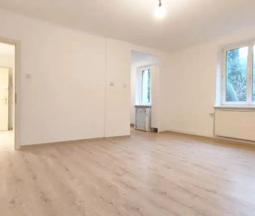 NEU - ! NETTES, RENOVIERTES 2-ZIMMER-MIETAPARTMENT IN S-BAHN- UND K... - Photo 2