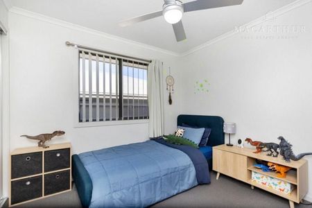 2/1 Ronald Street, Gobbagombalin, NSW - Photo 4