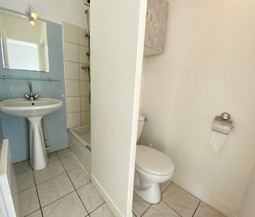 Location Appartement 1 pièce 31m² - Photo 4