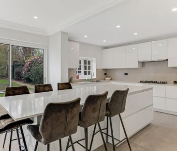 5 bedroom detached house to rent - Photo 3