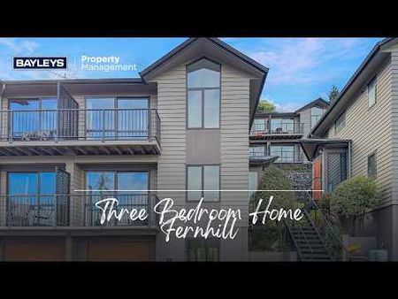 Partly furnished home in Sunshine Bay - Photo 5