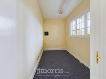 Property to rent - Photo 4