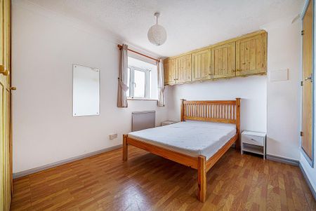 2 bedroom semi-detached house to rent - Photo 4