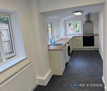 2 bedroom terraced house to rent - Photo 4