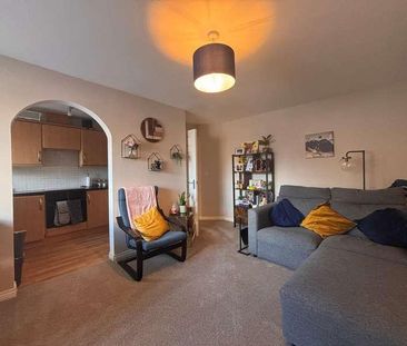 Cedar Manor, Swindon, Wiltshire, SN25 - Photo 2